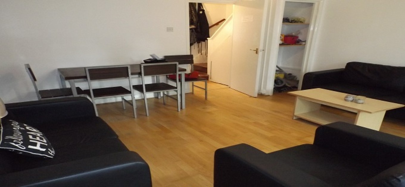 2 Bed Maisonette To Rent