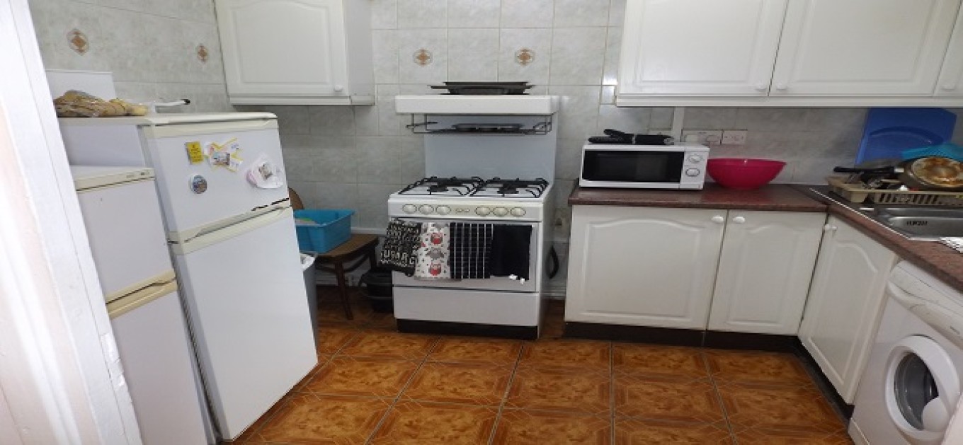2 Bed Maisonette To Rent